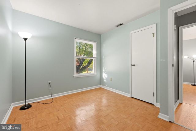 406 FERN AVE, Woodbury, NJ 08096
