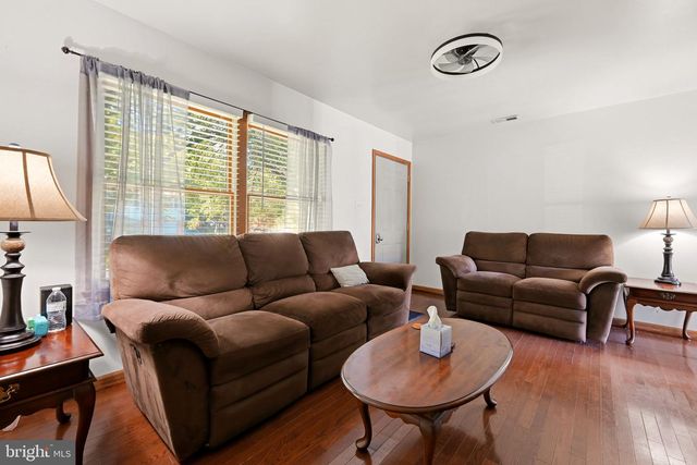 406 FERN AVE, Woodbury, NJ 08096