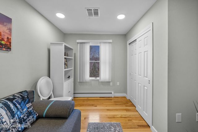 22 Denise Court, Manalapan, NJ 07726