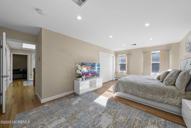 22 Denise Court, Manalapan, NJ 07726