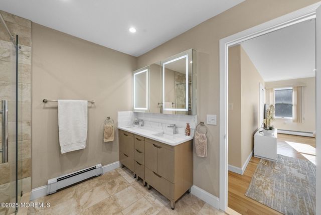 22 Denise Court, Manalapan, NJ 07726