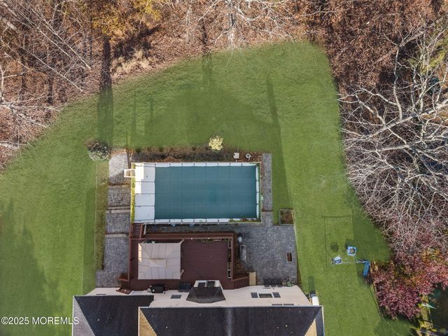 22 Denise Court, Manalapan, NJ 07726