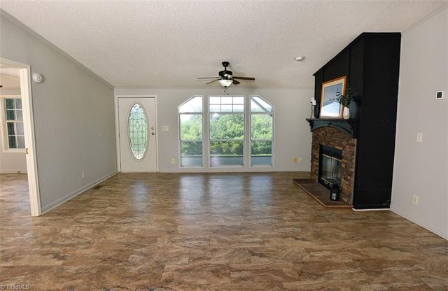1924 Junction Road, Mocksville, NC 27028