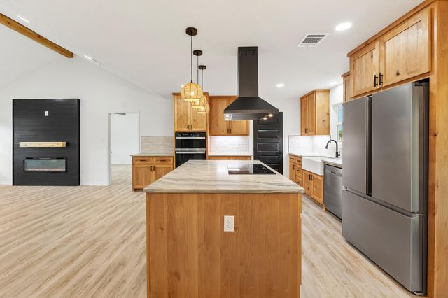 90 Coolcrest Drive, Point Blank, TX 77364