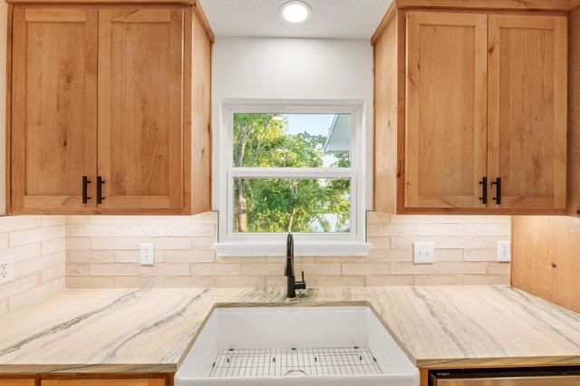 90 Coolcrest Drive, Point Blank, TX 77364