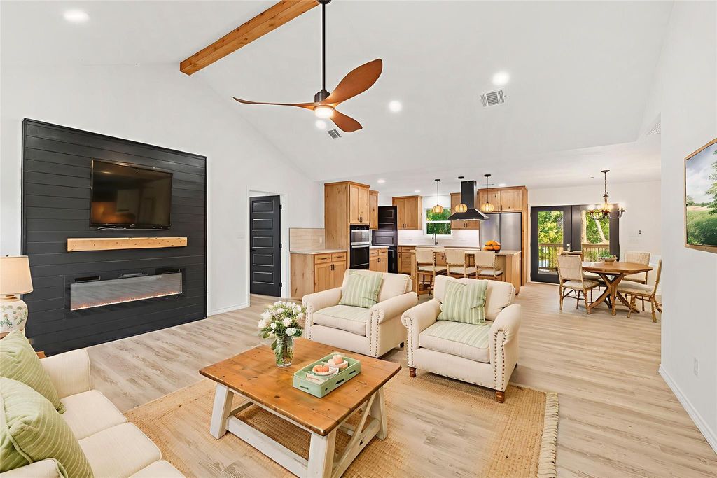 90 Coolcrest Drive, Point Blank, TX 77364