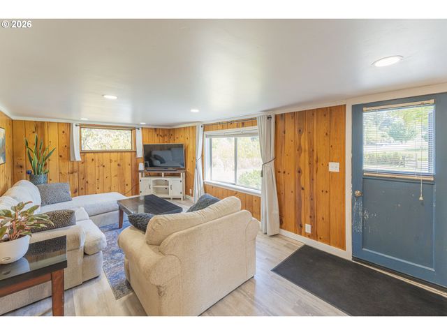 14616 66th Ave E, Puyallup, WA 98375