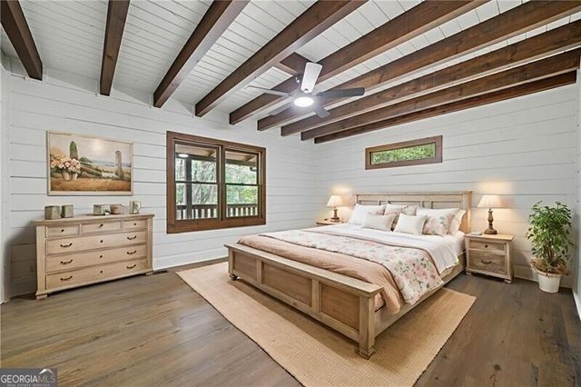 509 E Valley Road NE, Rydal, GA 30171