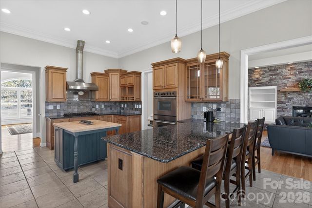 1048 Spyglass Lane, Waxhaw, NC 28173