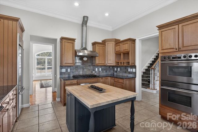 1048 Spyglass Lane, Waxhaw, NC 28173