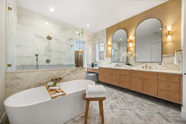 8730 Rexford Drive, Dallas, TX 75209