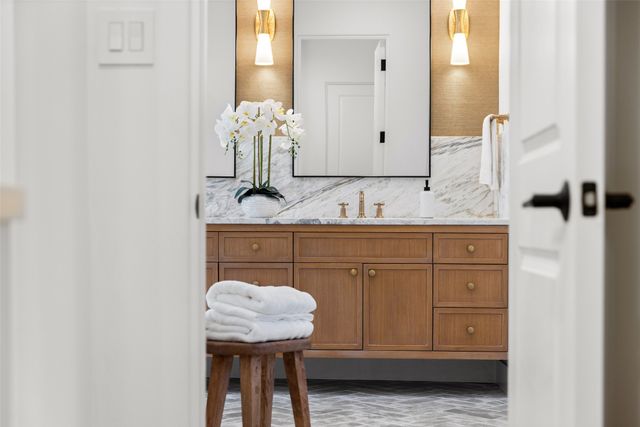 8730 Rexford Drive, Dallas, TX 75209