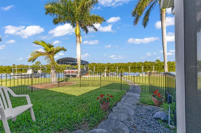 138 COLONIAL STREET SW, Port Charlotte, FL 33952