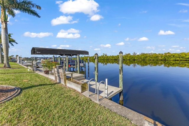 138 COLONIAL STREET SW, Port Charlotte, FL 33952