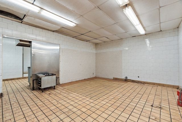 258-270 K Street, Boston, MA 02127