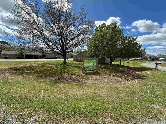 135 Hillview Dr Apt 115, Fairfield Bay, AR 72088