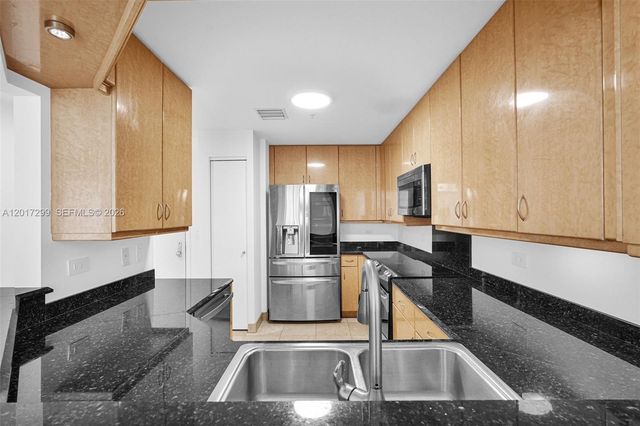 801 S Brickell Key Blvd 1909, Miami, FL 33131