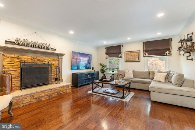 2047 STONE RIDGE LN, Villanova, PA 19085
