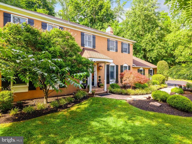 2047 STONE RIDGE LN, Villanova, PA 19085