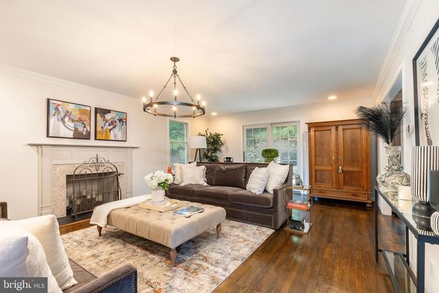 2047 STONE RIDGE LN, Villanova, PA 19085