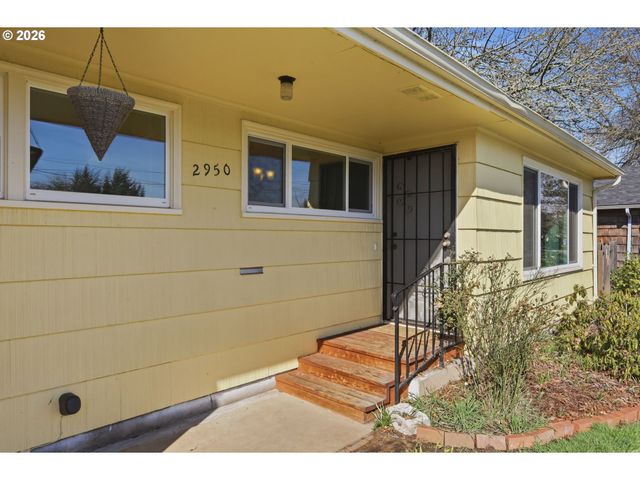 2950 FERRY St, Eugene, OR 97405