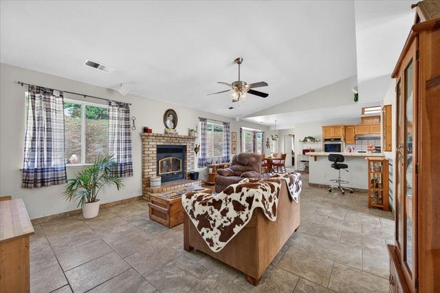 36209 Sand Creek Road, Yokuts Valley, CA 93675