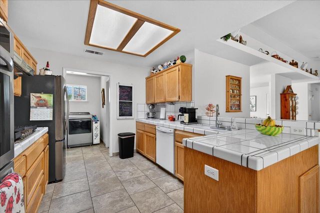 36209 Sand Creek Road, Yokuts Valley, CA 93675