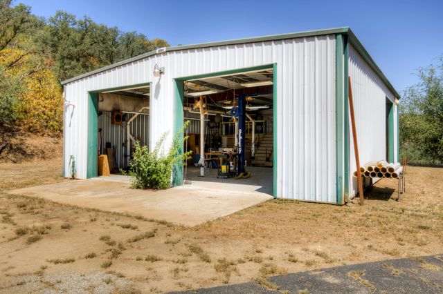 36209 Sand Creek Road, Yokuts Valley, CA 93675