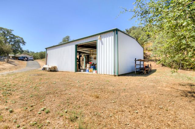 36209 Sand Creek Road, Yokuts Valley, CA 93675