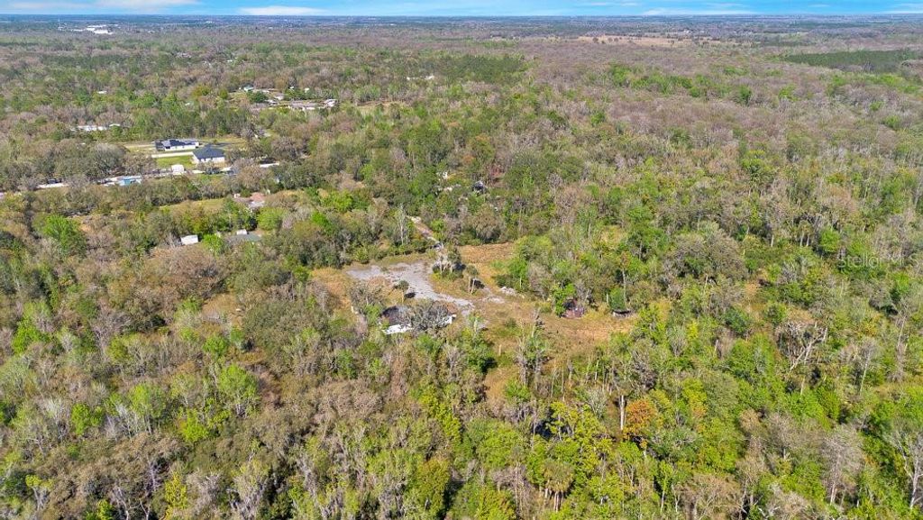 Image 12 of property listing at 953 BARON ROAD, Orlando, FL 32828