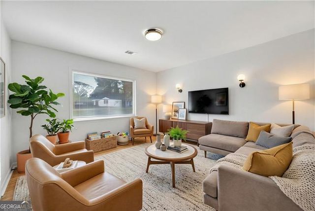 201 simon Terrace, Atlanta, GA 30318