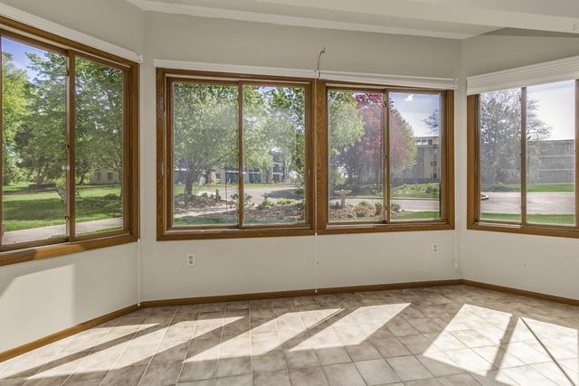 111 Imperial Drive W 101, West Saint Paul, MN 55118