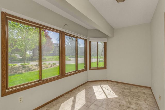 111 Imperial Drive W 101, West Saint Paul, MN 55118