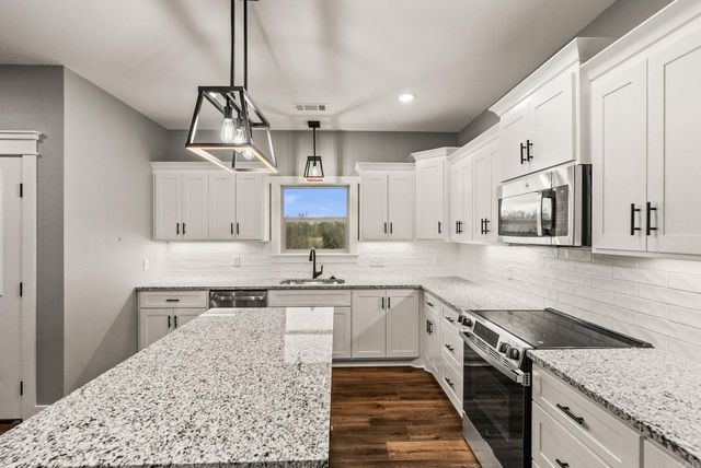 61 Summer Sky Drive, Greenbrier, AR 72058