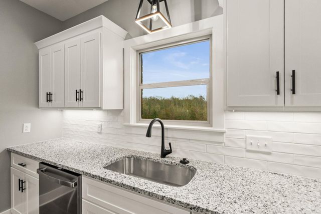 61 Summer Sky Drive, Greenbrier, AR 72058