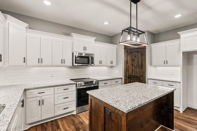 61 Summer Sky Drive, Greenbrier, AR 72058