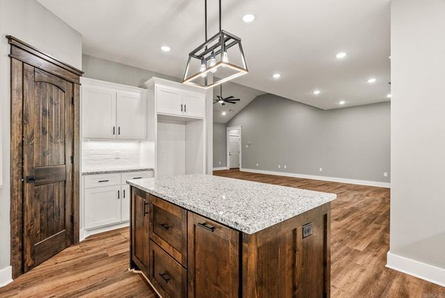 61 Summer Sky Drive, Greenbrier, AR 72058