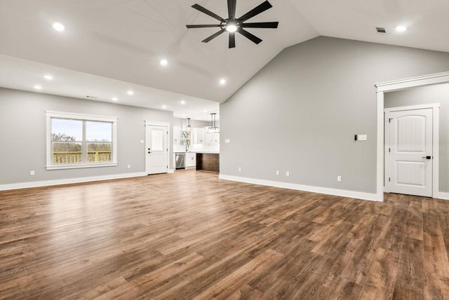 61 Summer Sky Drive, Greenbrier, AR 72058