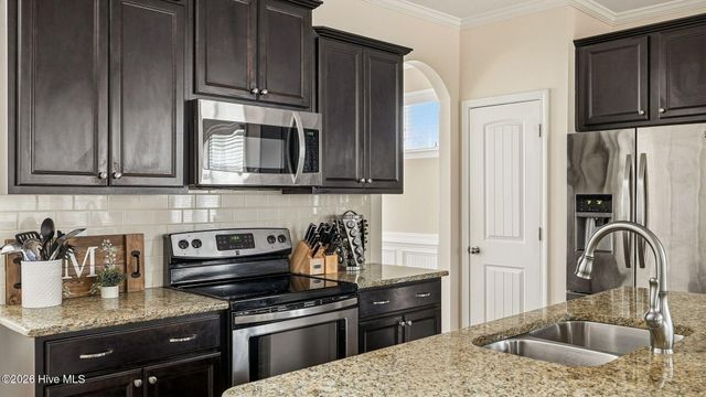 760 Legacy Lakes Way, Aberdeen, NC 28315