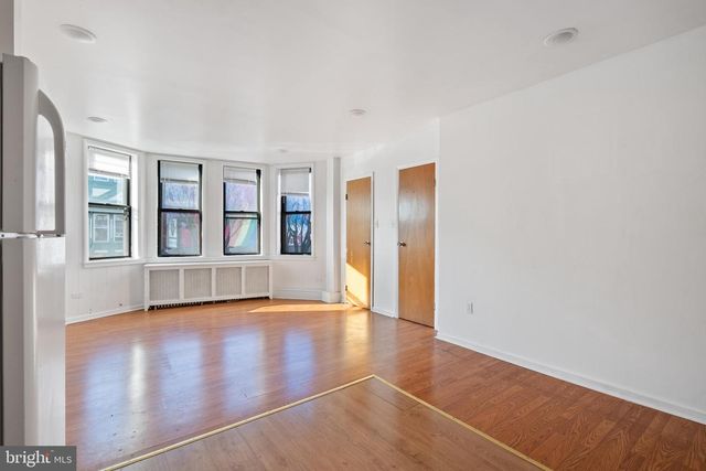 709 E PASSYUNK AVE, Philadelphia, PA 19147