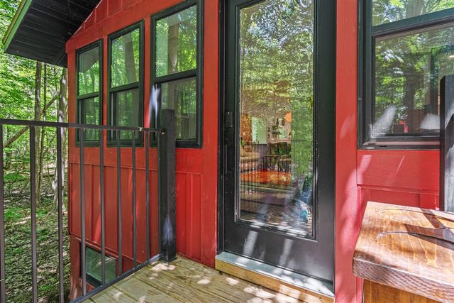 6907 126th Avenue, Fennville, MI 49408