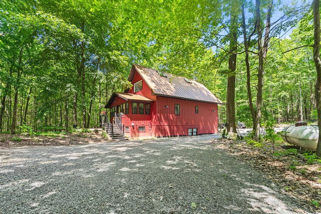 6907 126th Avenue, Fennville, MI 49408