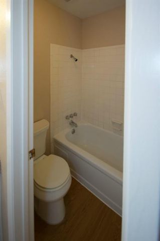 400 W 34th ST 206, Austin, TX 78705