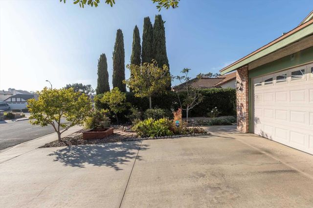 7212 Canyon Hill Way, San Diego, CA 92126