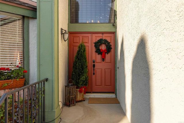 7212 Canyon Hill Way, San Diego, CA 92126