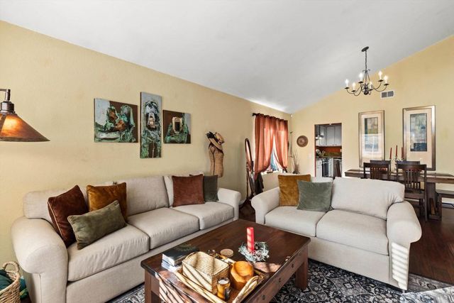 7212 Canyon Hill Way, San Diego, CA 92126