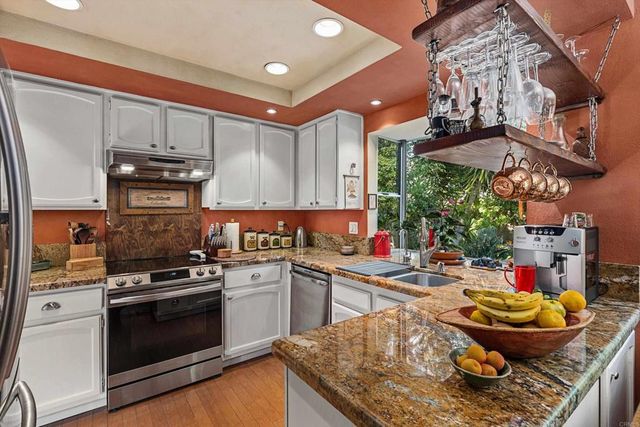 7212 Canyon Hill Way, San Diego, CA 92126