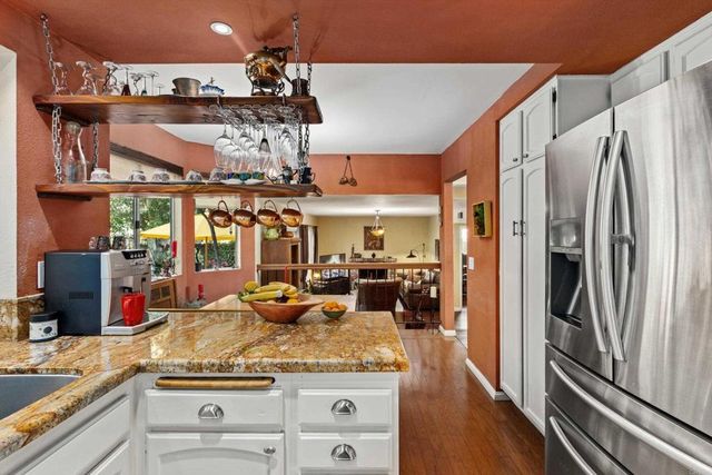 7212 Canyon Hill Way, San Diego, CA 92126