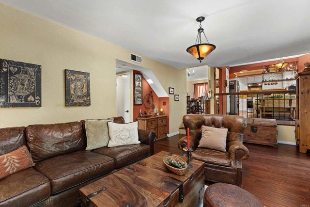 7212 Canyon Hill Way, San Diego, CA 92126