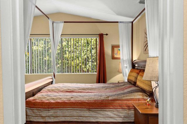 7212 Canyon Hill Way, San Diego, CA 92126